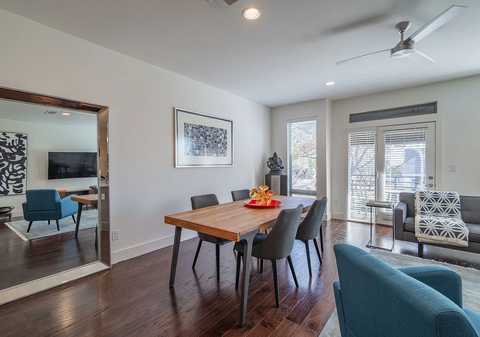 2 Bed Option in East Dallas Townhome off Greenville Lakewood Neighborhood — Photo 4