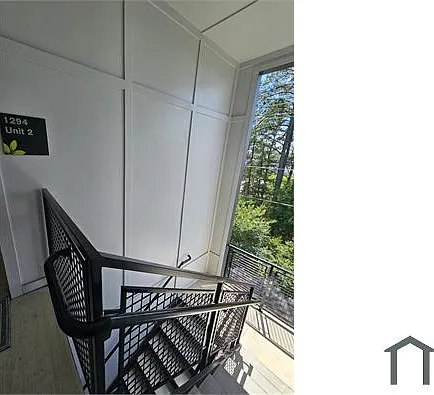 1294 Longreen Ter NW — Photo 15