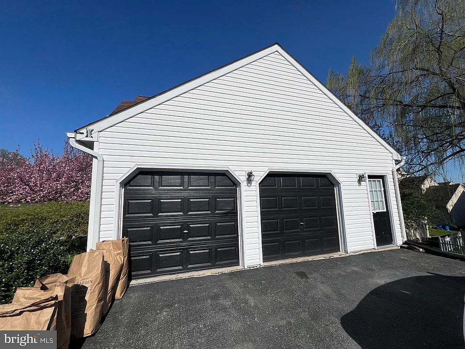 2390 Spring Valley Rd, Lancaster, PA 17601 Zillow