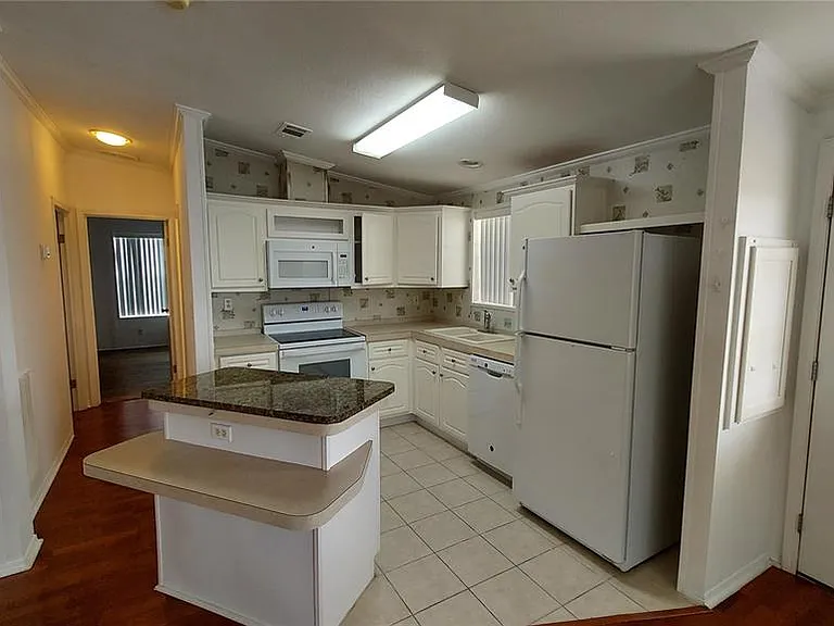 2346 Druid Rd E #1106 — Photo 6