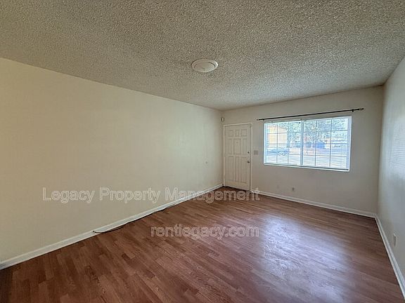 3rd image of 4834 50th Ave