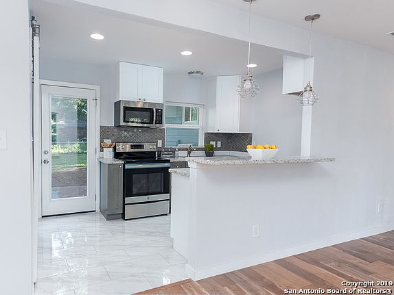 2nd image of 365 Kenmar Dr
