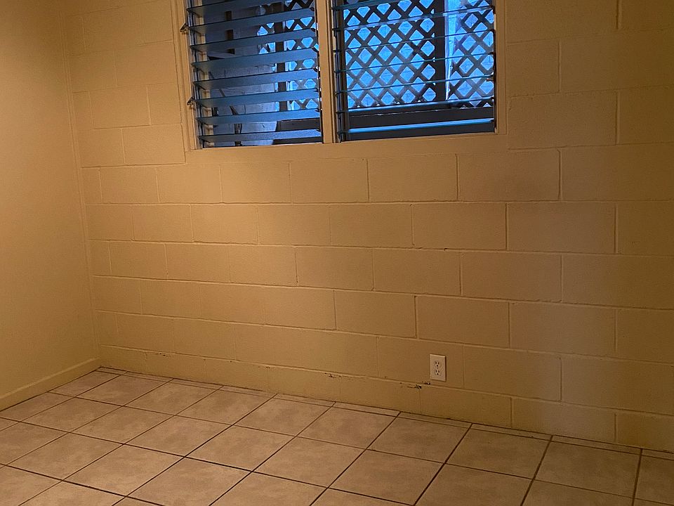 1st image of 76-6271 Alii Dr APT 2