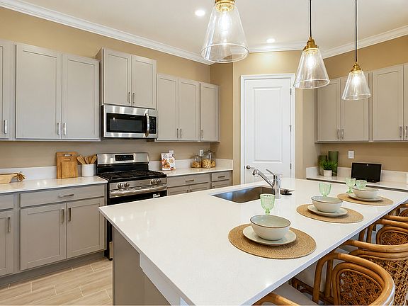 6th image of this home