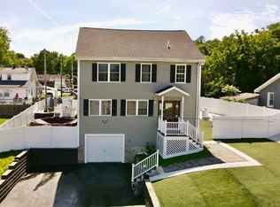 17 Haskins St, Worcester, MA 01604