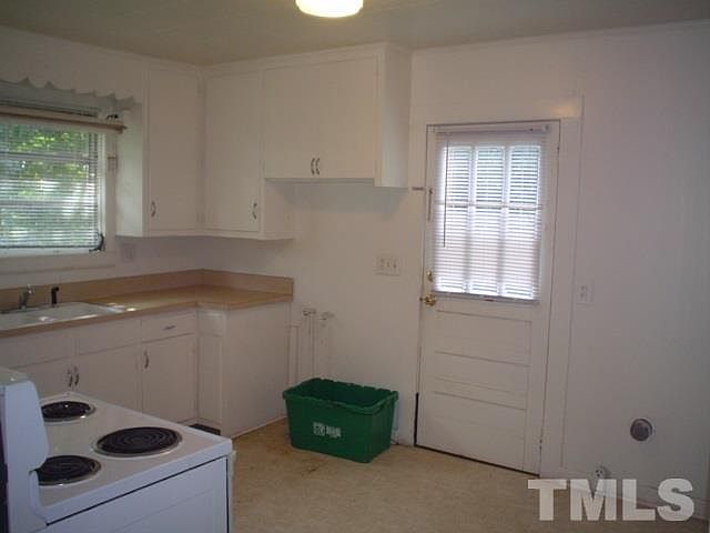 2nd image of 3805 Kelford St