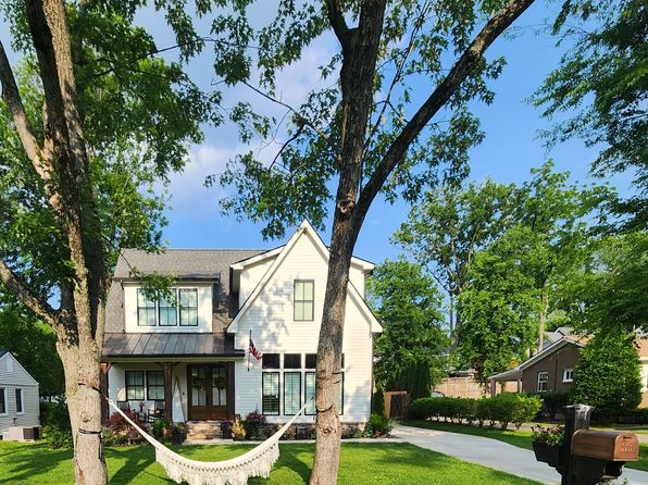 1113 Parkview Dr