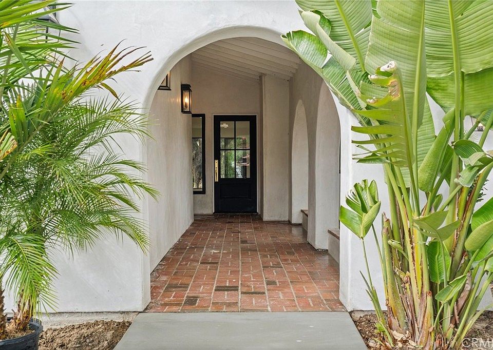 1st image of 3549 Elm Dr