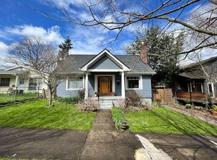 7643 SE Taylor St, Portland, OR 97215