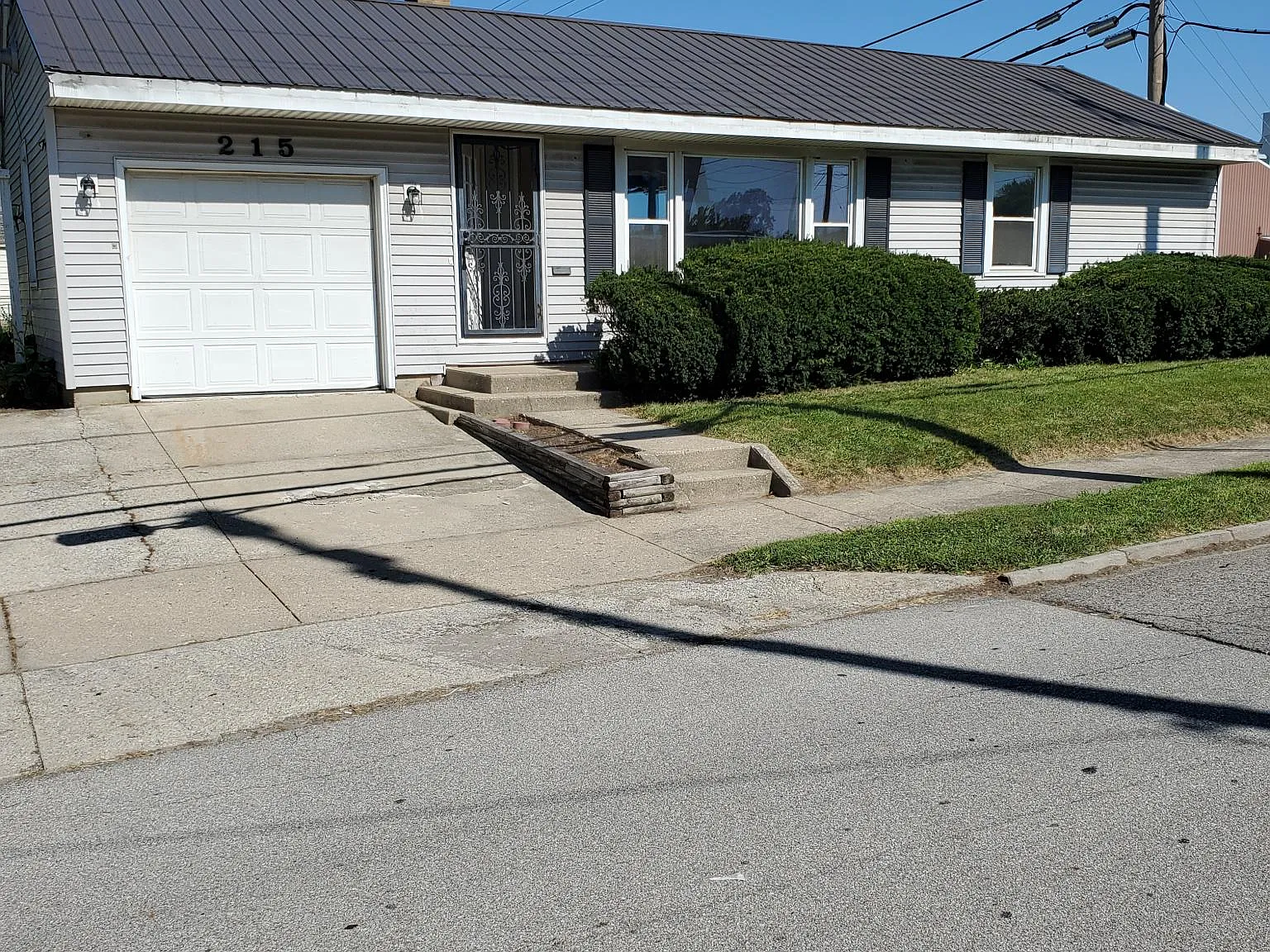 2 bed, 1400 sqft, $1,395 — Photo 1