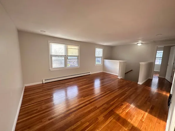 31B Hawthorne Dr #2, Somerset, NJ 08873