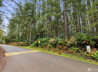 5 Larson Lane NW, Seabeck, WA 98380