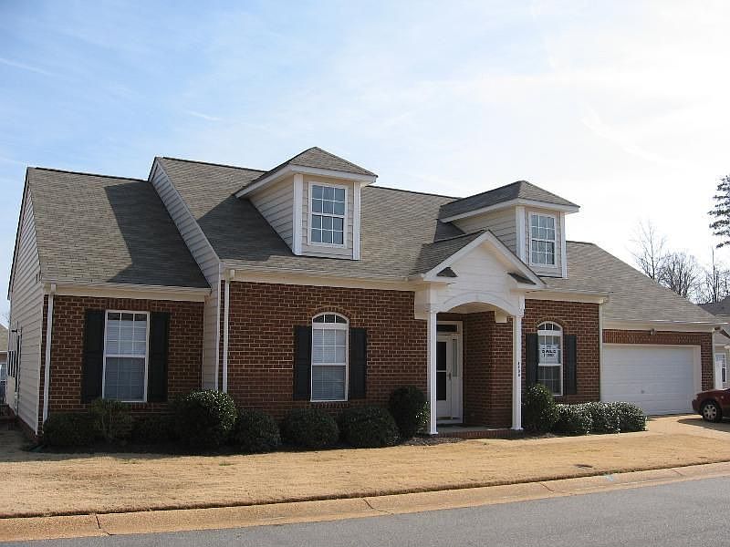 1st image of 4400 Mayflower Dr