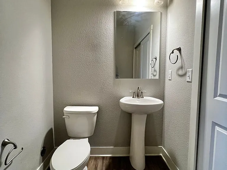 6460 Orchard Park Dr #2 — Photo 9