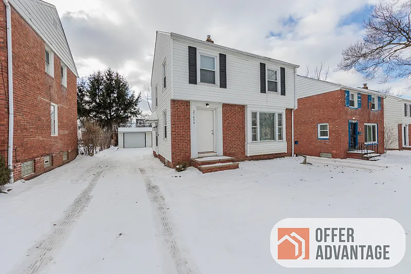 21406 Hillgrove Ave photo 1