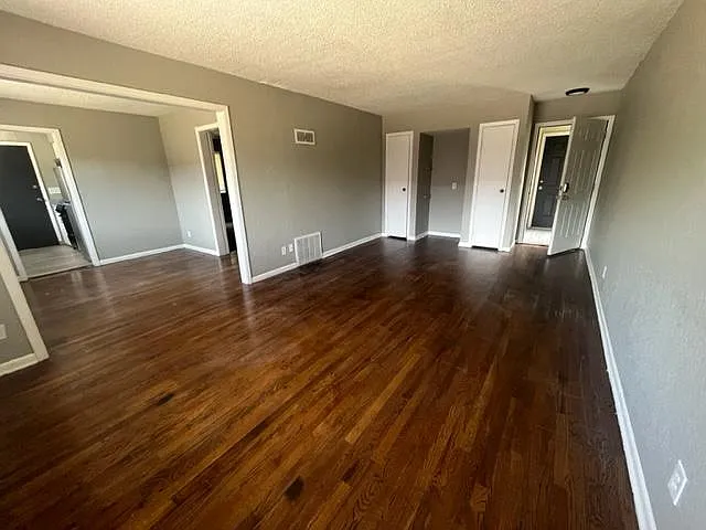 3410 Harrison St #13 — Photo 3