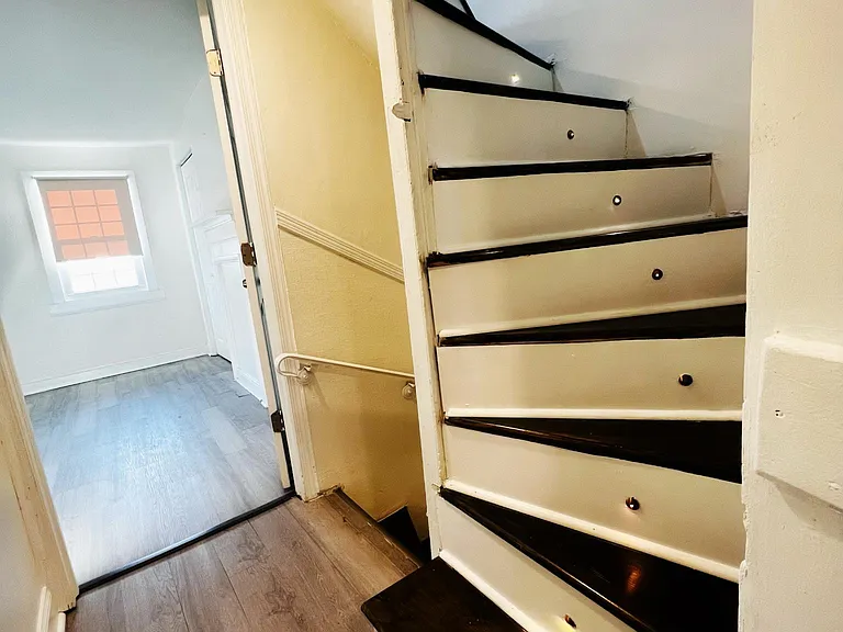 4467 Fleming St — Photo 38