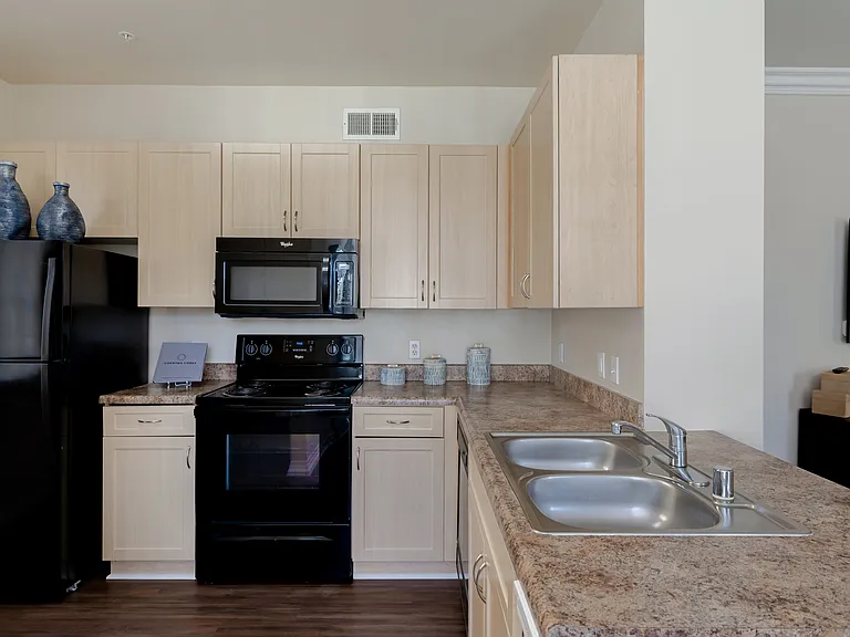 Missions at Sunbow Apartments — Photo 4