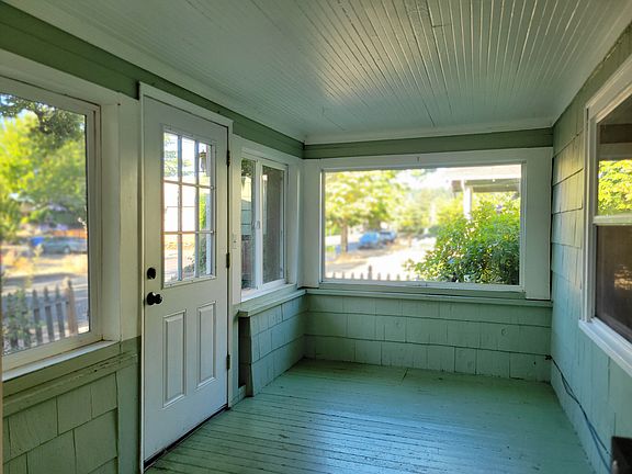 5th image of 7430 NE Siskiyou St