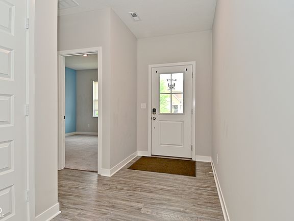 5th image of 10319 Pronghorn Ln