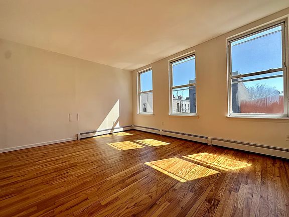 2nd image of 33A Lawton St #4