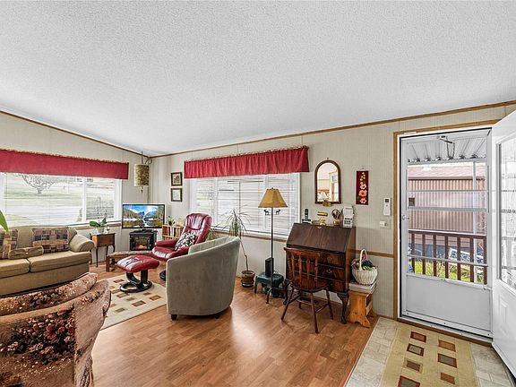 3rd image of 2501 Labieux Rd #3