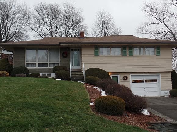 1st image of 702 Wilson Ave