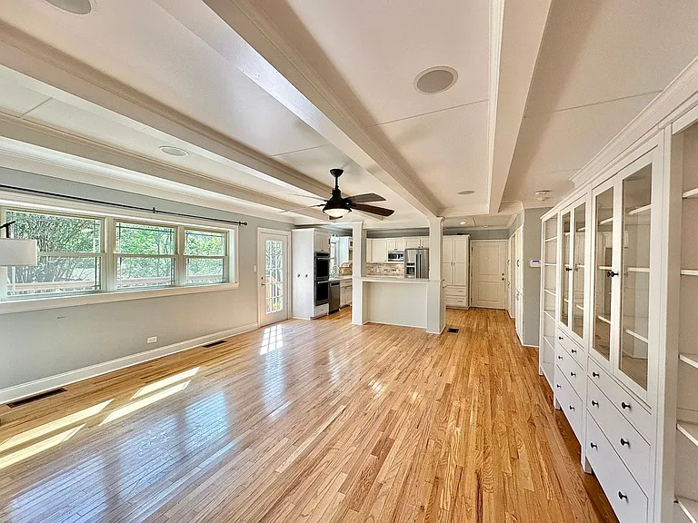 802 Hamvasy Ln — Photo 22