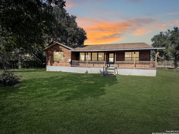 3065 VALLEY RD, San Antonio, TX 78221