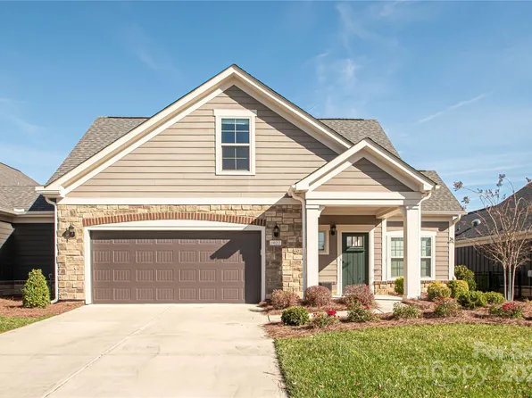 1022 Galloway Dr, Matthews, NC 28104