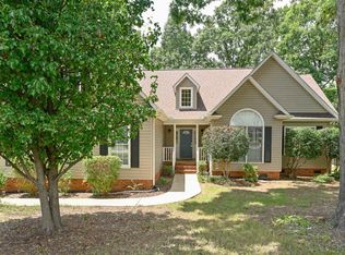 1115 Devenger Rd, Greer, SC 29650