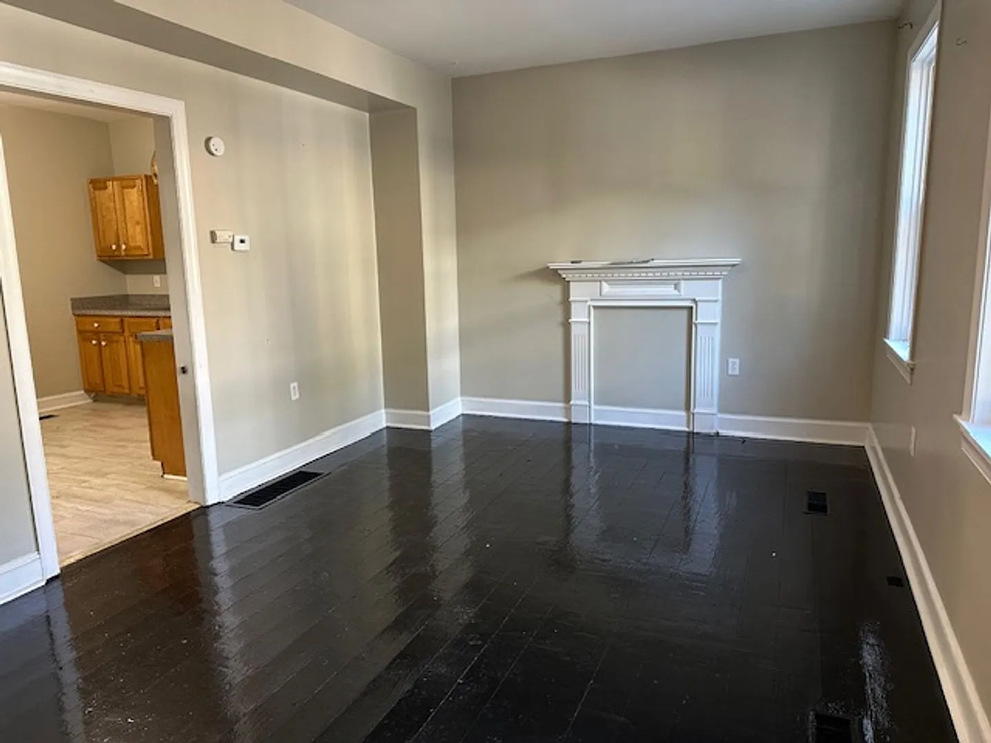 Charming 2 Bedroom 1 Bathroom Brick Row Home in Carlisle Historic District/Carlisle School Distri... — Photo 2