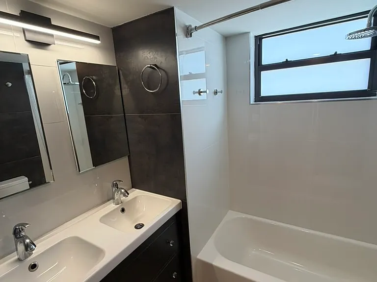 Main bathroom
