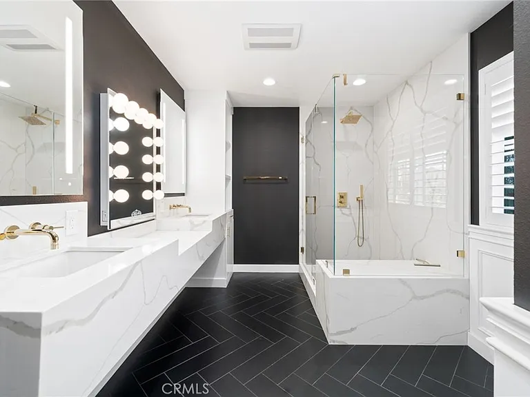 1721 E Ruddock St — Photo 27