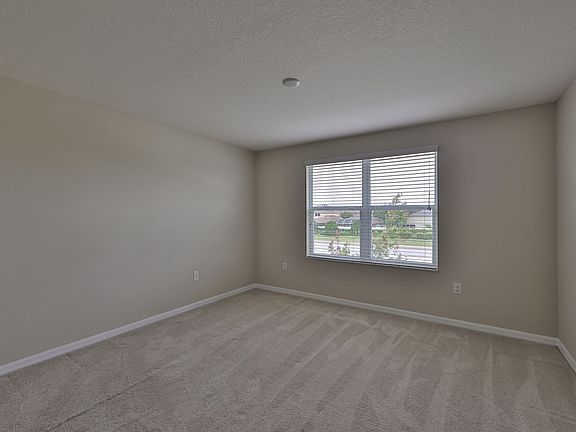 5th image of 7029 Woodchase Glen Dr