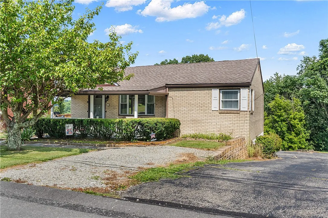 166 Carmella Dr photo 1