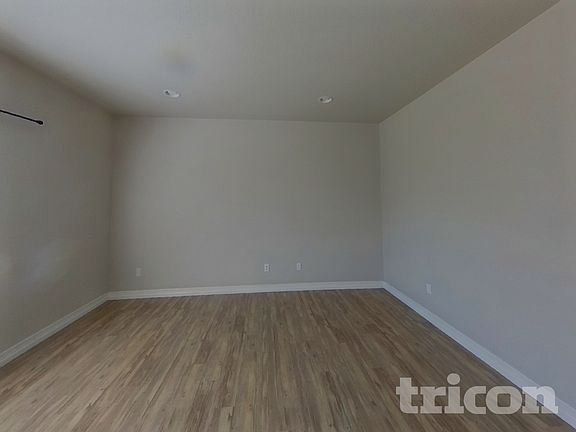3rd image of 1126 Huntington Ave
