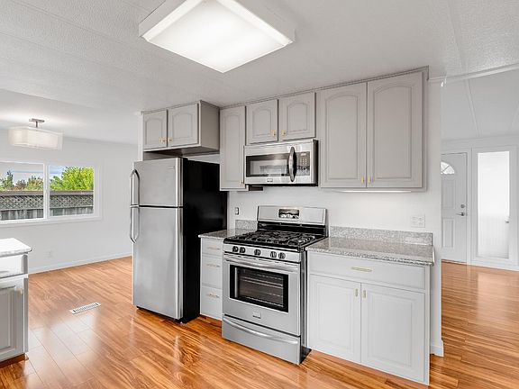 3rd image of 145 Ann Court