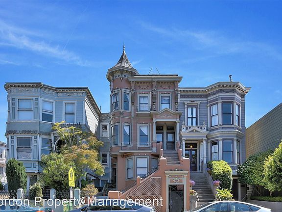 2nd image of 1369B Waller St