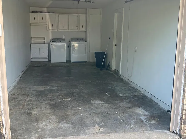 1105 Lehman Dr — Photo 13