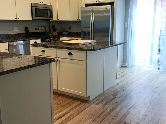 2nd image of 1192 Clarence Ave Unit 12