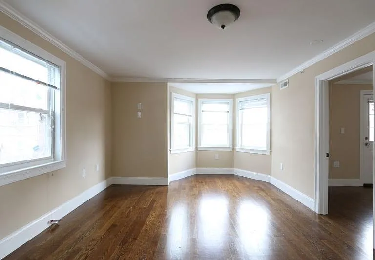 21 Alpine St #2L — Photo 2