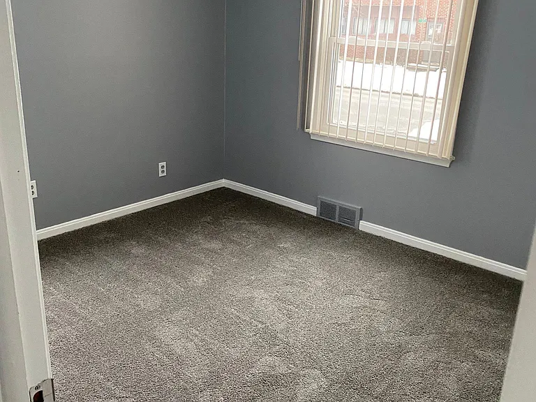 528 E Cambourne St — Photo 27