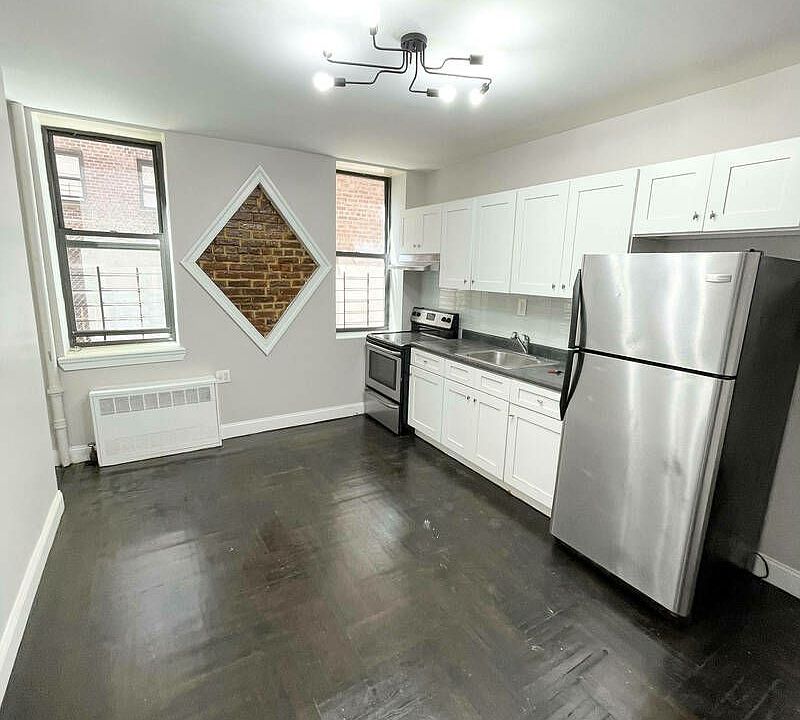 1st image of 585 E 21st St #Lae