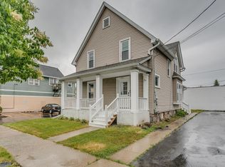 1214 N Superior St, Appleton, WI 54911