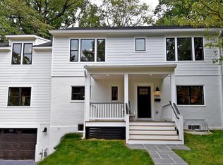 7201 Arthur Dr, Falls Church, VA 22046