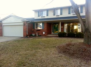 43343 Cove Ct, Sterling Heights, MI 48313