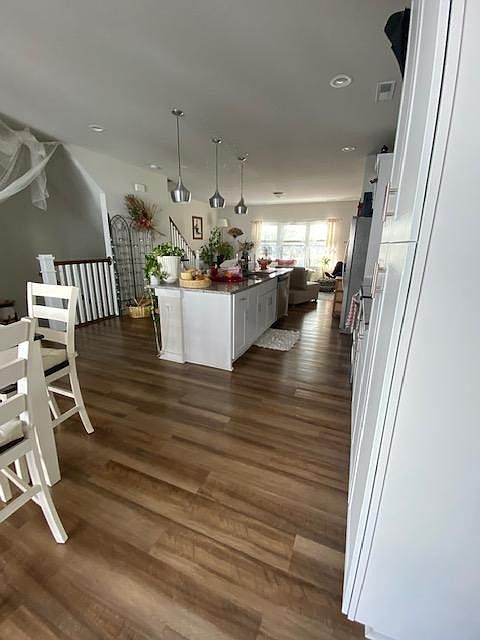 FL2 - Dining Area 2