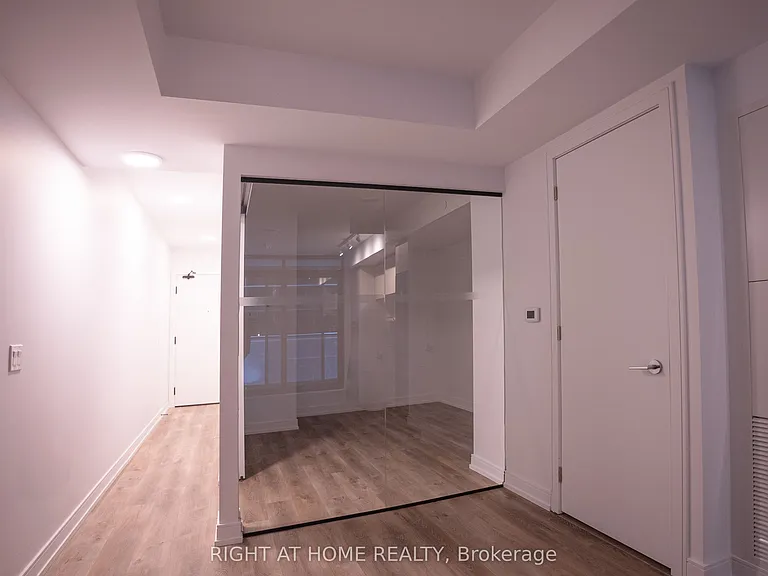 1 Jarvis St #619 — Photo 6