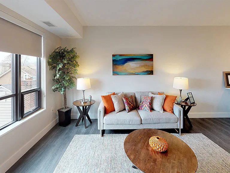 Grand Street Lofts — Photo 5